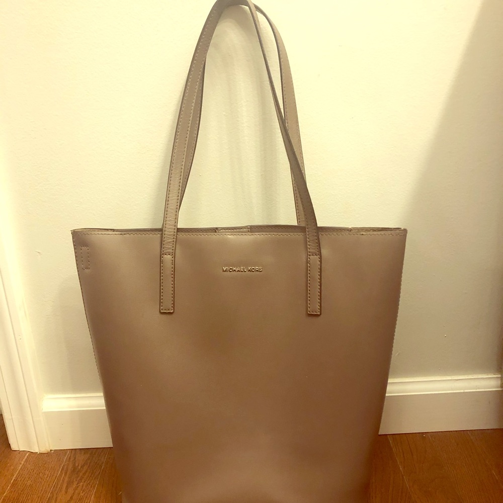 Michael Kors Tote